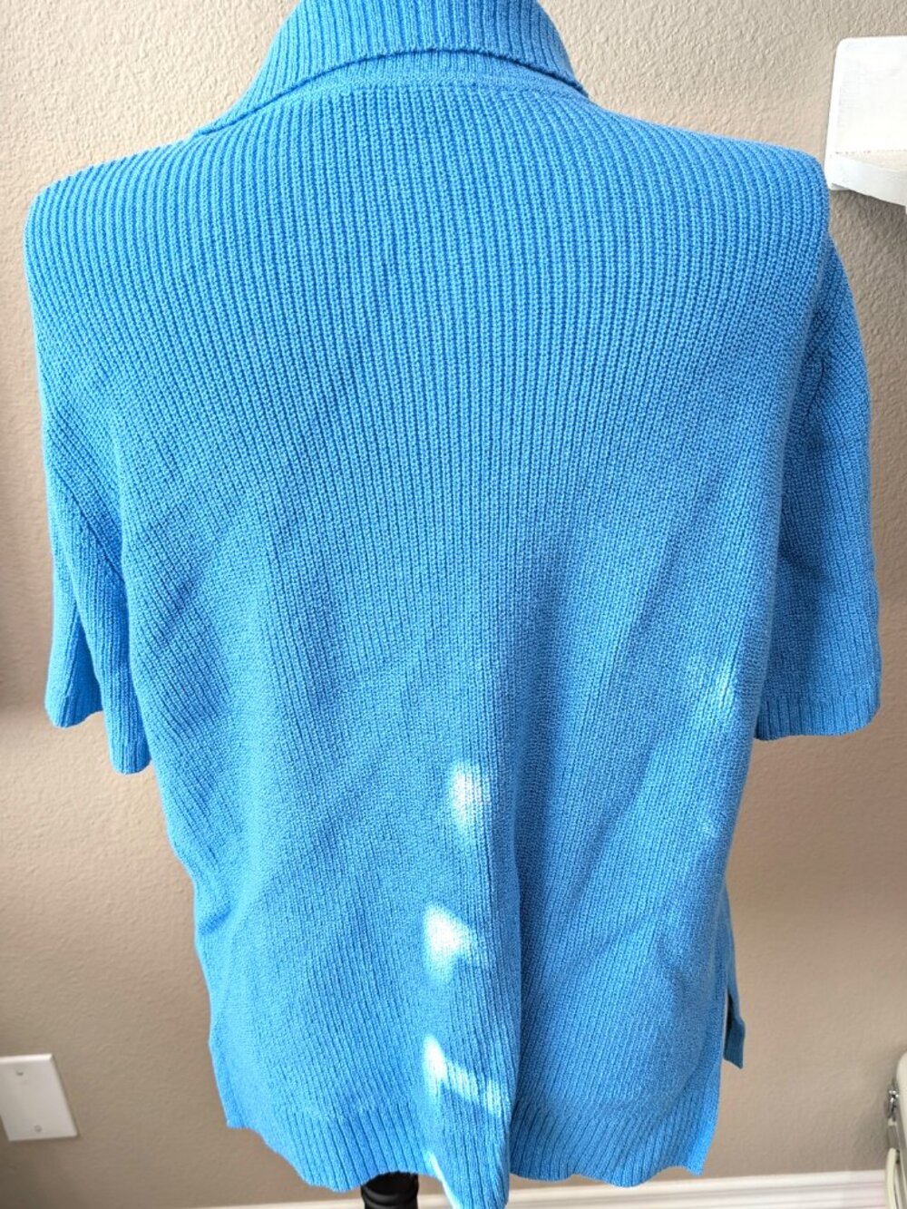 St John Knits 2 piece Top and Pants Set, Aquamarine, L - Picture 4 of 10
